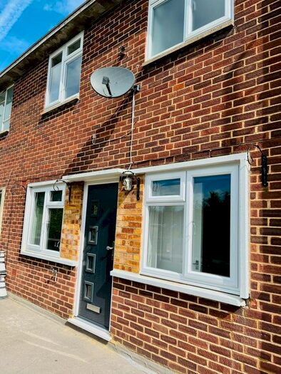 3 Bedroom Property To Rent In Mayflower Way, Beaconsfield, HP9