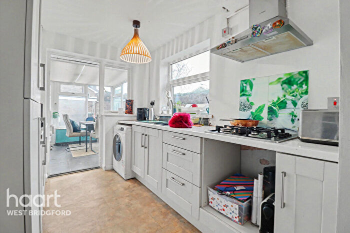 3 Bedroom Semi Detached House For Sale In Green Platt, Nottingham, NG12