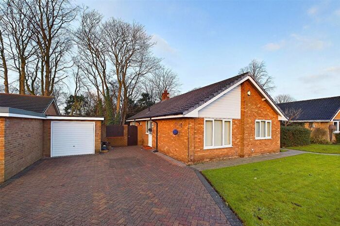 2 Bedroom Detached Bungalow To Rent In Brookwood Close, Walton, WA4