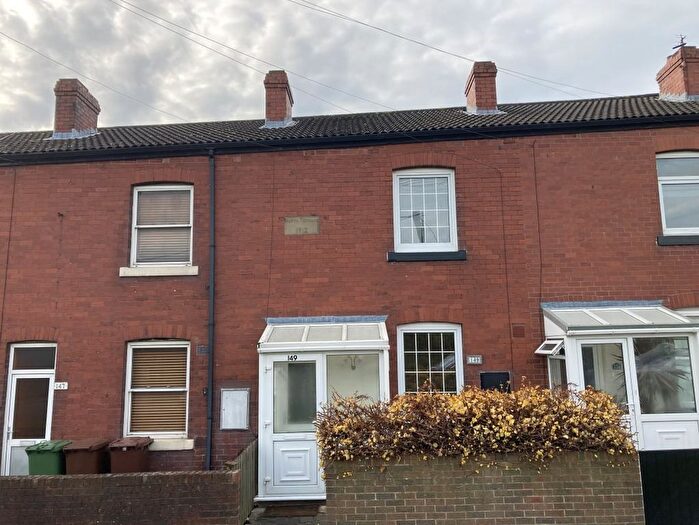 2 Bedroom Terraced House For Sale In Batley Road, Wakefield, WF2