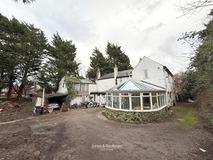 5 Bedroom Detached House For Sale In Dyserth Road, Rhyl, LL18