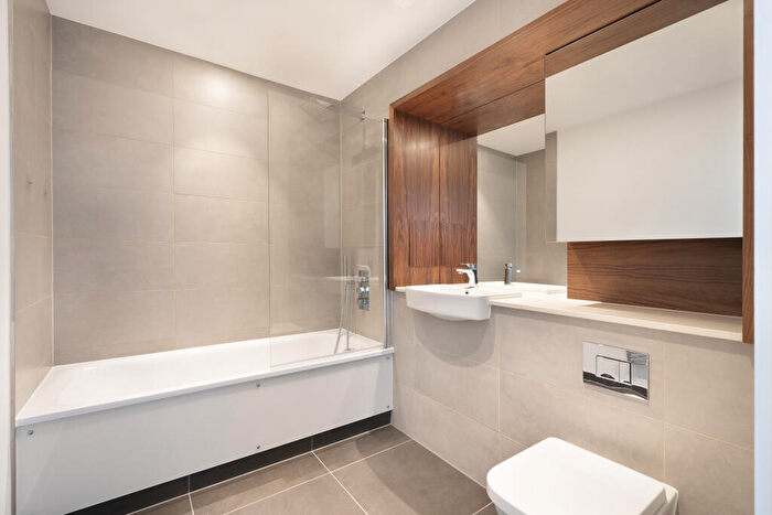 1 Bedroom Apartment To Rent In George Street, Croydon, London, CR0