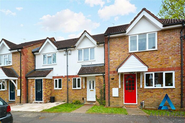 2 Bedroom Detached House For Sale In Mayfly Close, Eastcote, Pinner, HA5