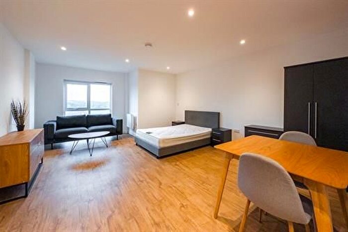 Studio To Rent In Lincoln House, Nelson Street, Bolton, BL3