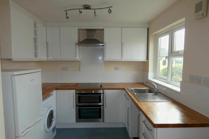 1 Bedroom Studio To Rent In Manor Road, Cogges, Witney, Oxon, OX28