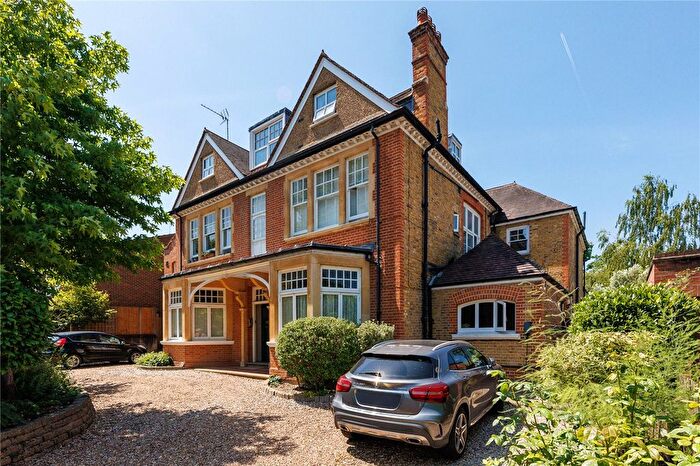 4 Bedroom Flat For Sale In Gwendolen Avenue, London, SW15