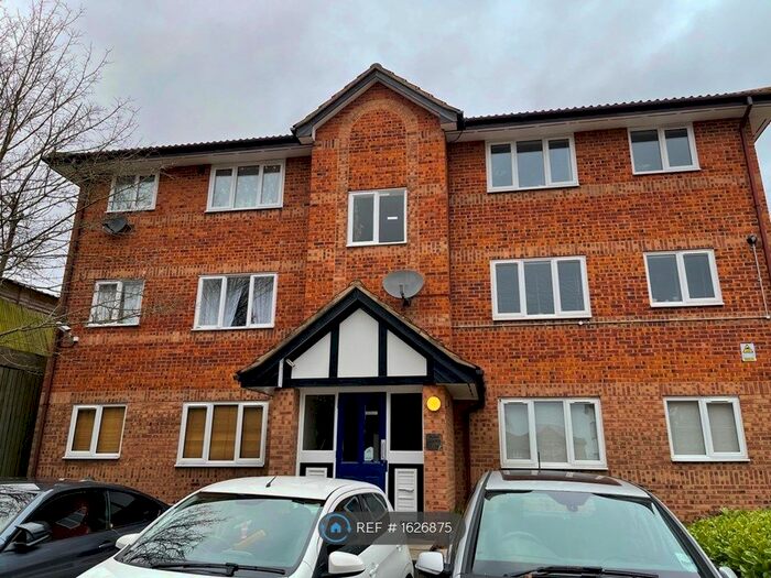 1 Bedroom Flat To Rent In Blair Court, London, SE6