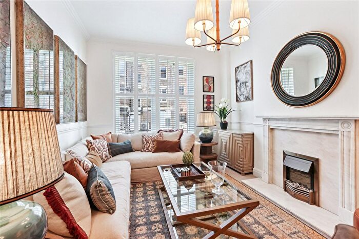 3 Bedroom Flat To Rent In Lincoln House, Basil Street, Knightsbridge, London, SW3