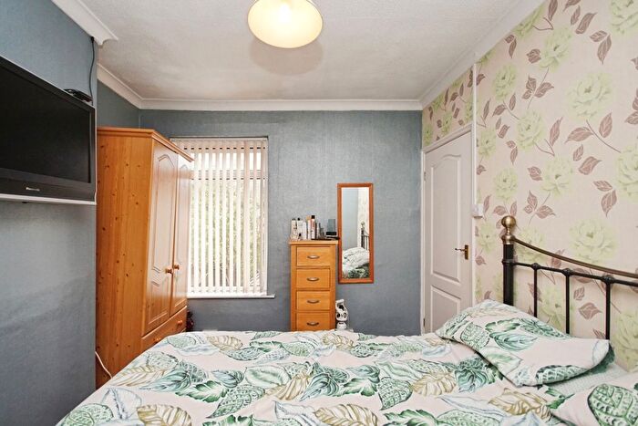 3 Bedroom Terraced House For Sale In Ridgeway Road, Bristol, Somerset, BS16