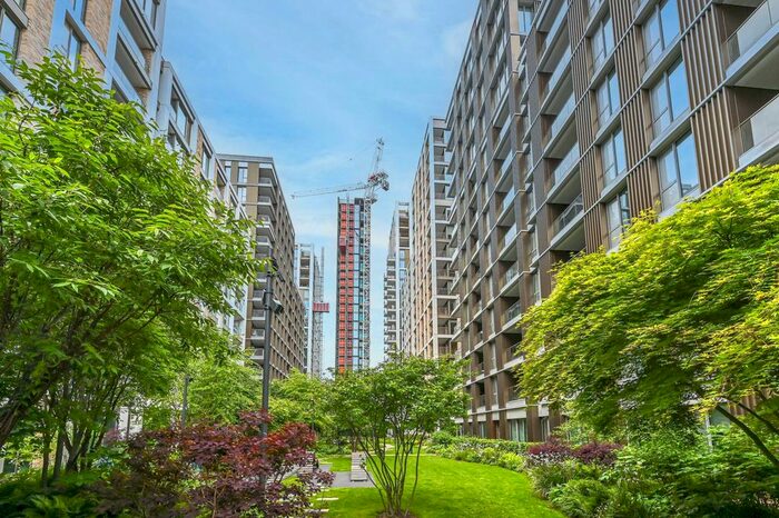 Garage / Parking To Rent In Huntington House, Wandsworth, London, SW11