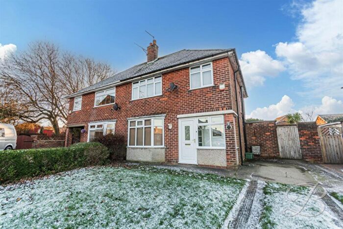 3 Bedroom Semi Detached House For Sale In Langham Place, Mansfield, NG18