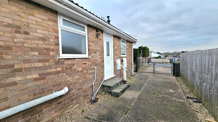 2 Bedroom Bungalow To Rent In Manifold Drive, Nottingham, NG16