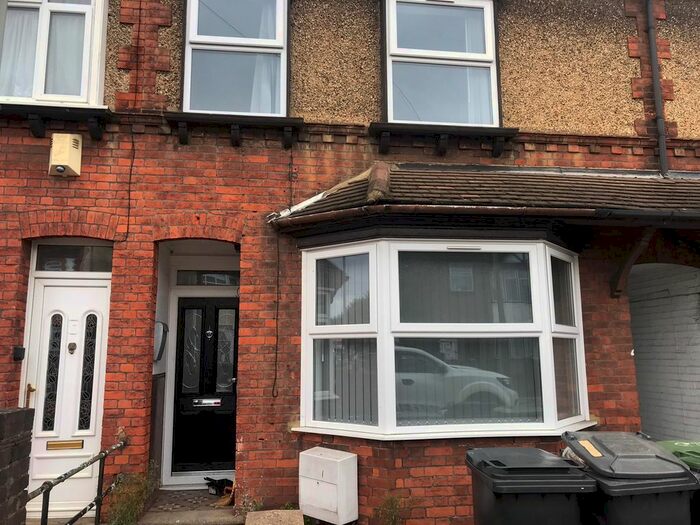 1 Bedroom Flat To Rent In Hitchin Road, Luton, LU2