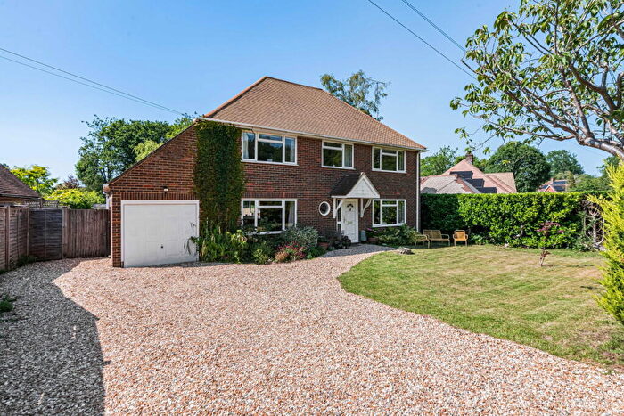 4 Bedroom Detached House For Sale In Grove Road, Cranleigh, GU6