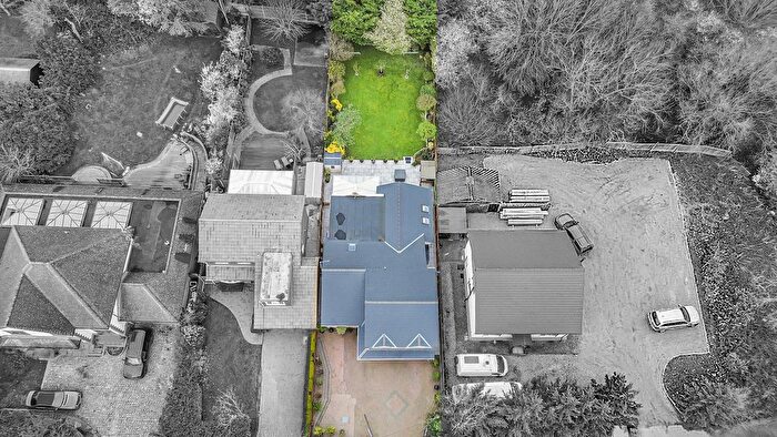 5 Bedroom Detached House For Sale In Lee Chapel Lane, Basildon, SS16