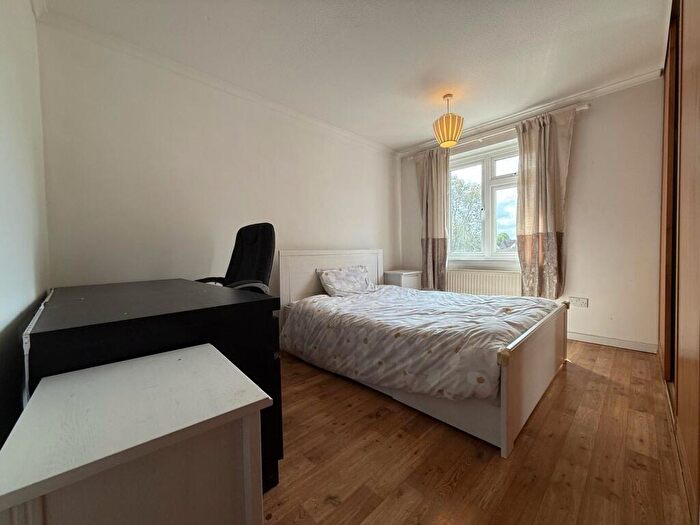 1 Bedroom House To Rent In The Moors, OX5