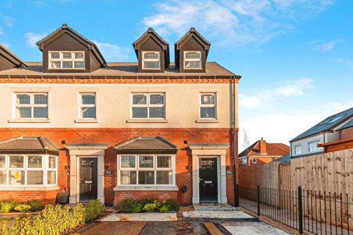 3 Bedroom Town House For Sale In Bridge Road, Wollaton, Nottingham, NG8