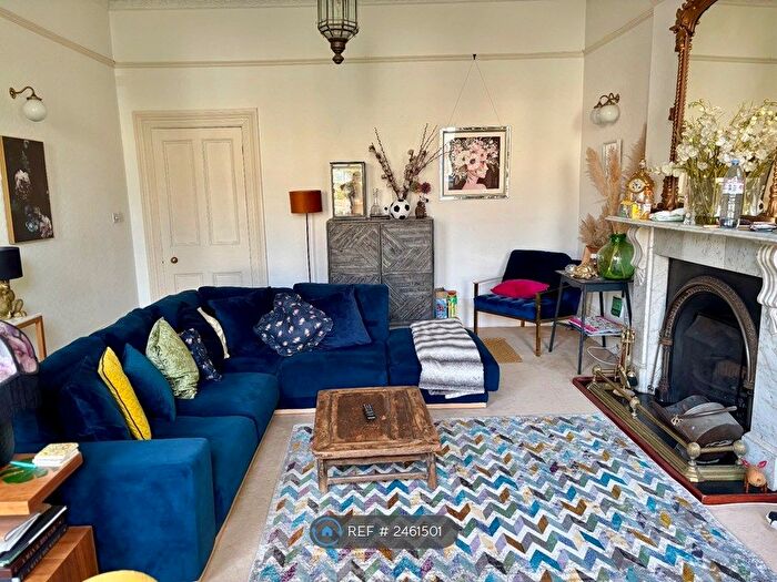 4 Bedroom Detached House To Rent In Napier Road, Redland, Bristol, BS6