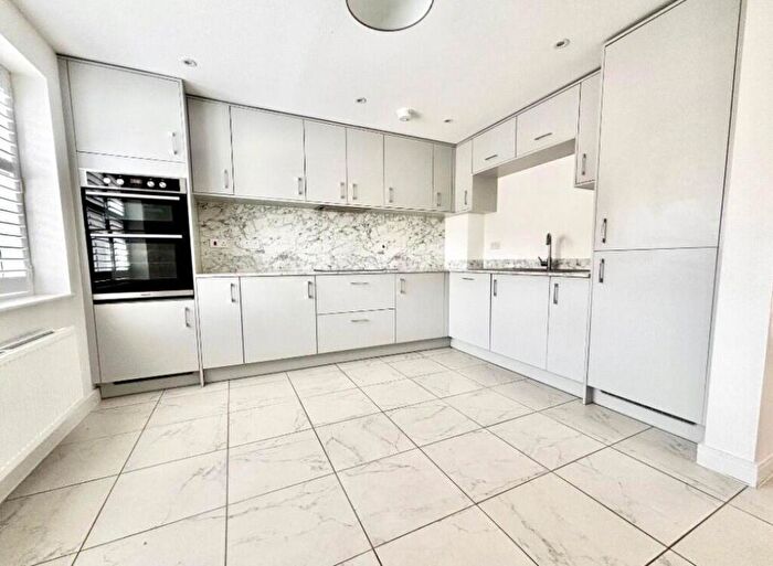 3 Bedroom Property To Rent In Starcross Street, Euston, London, NW1