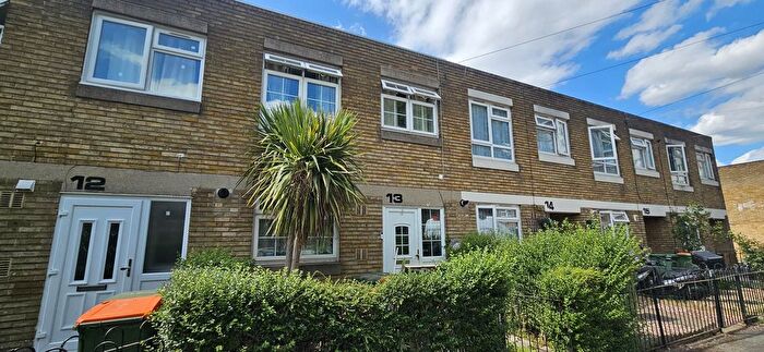 3 Bedroom Terraced House For Sale In Stratford, London, E15