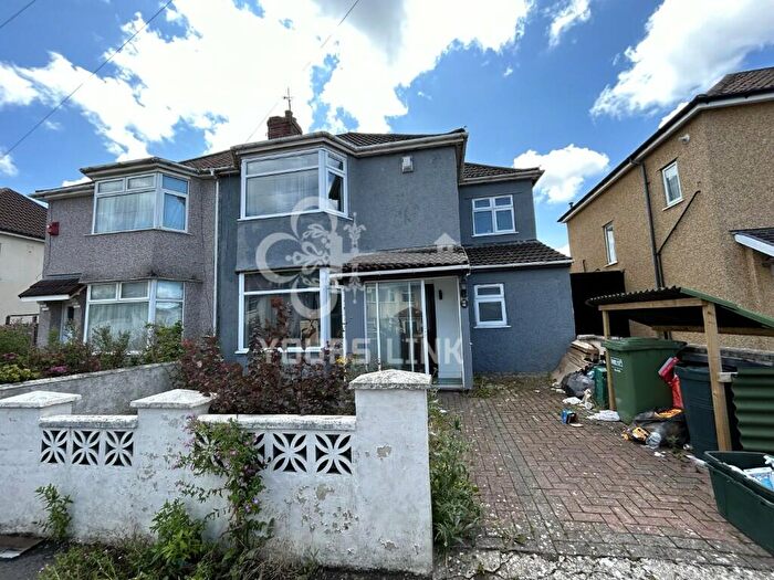 6 Bedroom Semi-Detached House To Rent In Wades Road, BS34