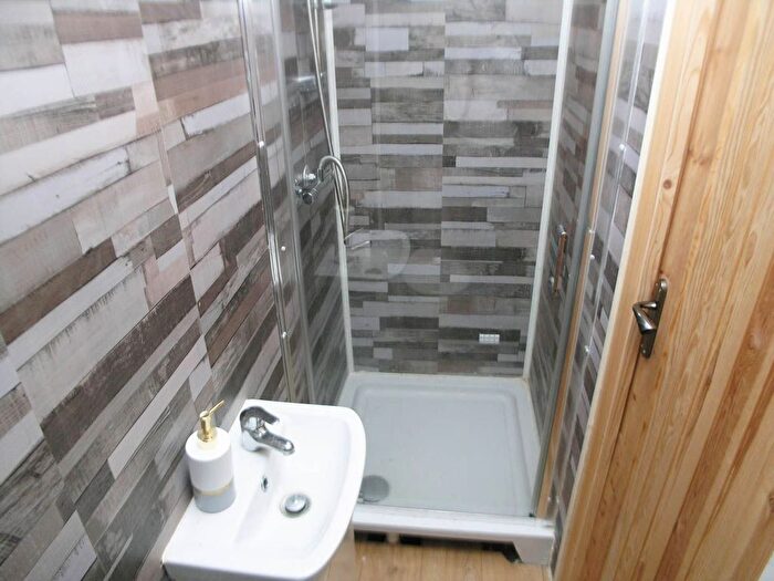 3 Bedroom Bungalow For Sale In Quarry Road, Dudley Wood, Netherton, Dudley., DY2
