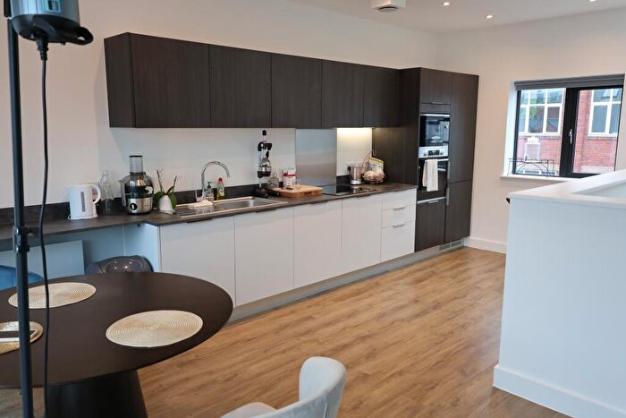 2 Bedroom Flat For Sale In Carver St, Birmingham, B1
