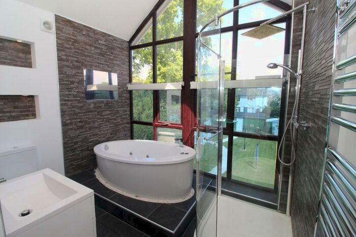 3 Bedroom House To Rent In Homelands Road, Rhiwbina, Cardiff, CF14