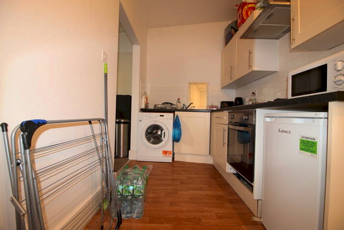 1 Bedroom Flat To Rent In Winchester Road, London, E4