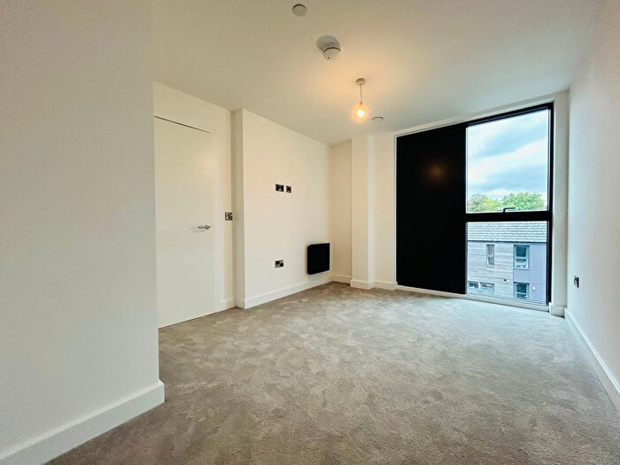 2 Bedroom Flat To Rent In Castleward Boulevard, Derby, DE1