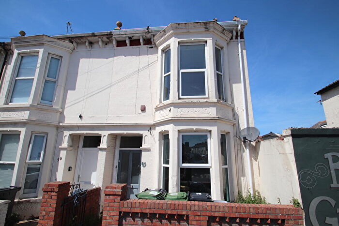 1 Bedroom Flat For Sale In Flat First Floor, Lawrence Road, Southsea, City Of Portsmouth, PO5