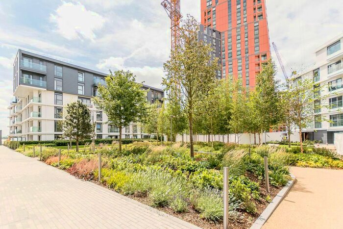1 Bedroom Flat To Rent In Nine Elms Point, Vauxhall, London, SW8