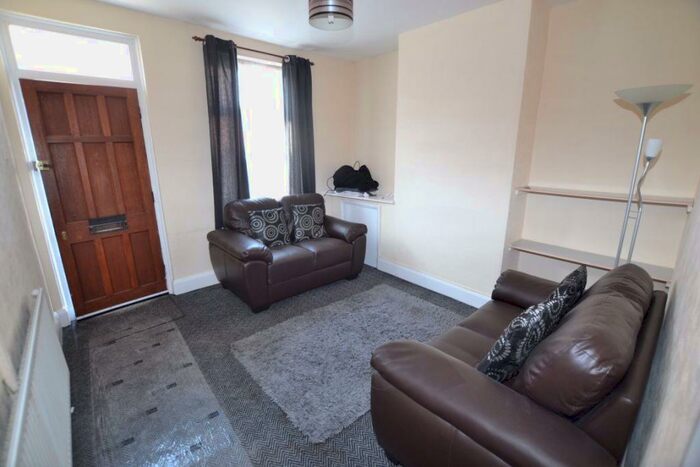 2 Bedroom House To Rent In Langley Street, Derby, DE22