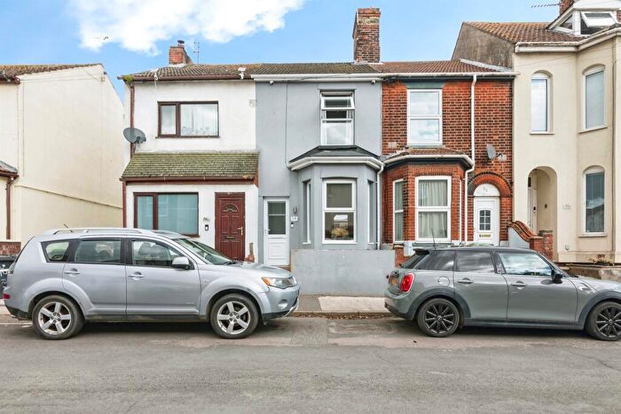 3 Bedroom Terraced House For Sale In Roman Road, Lowestoft, NR32
