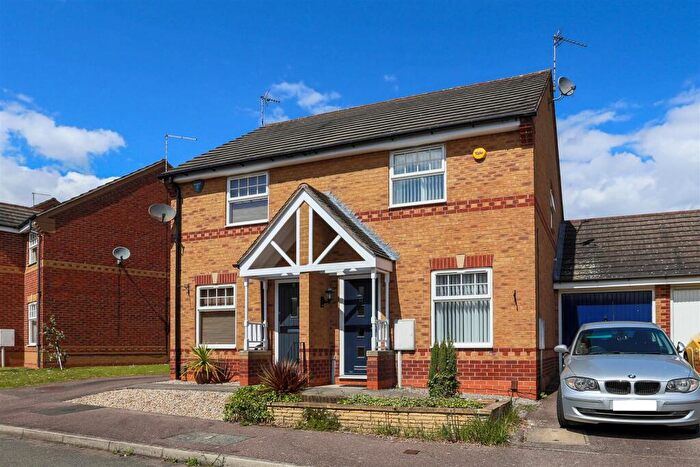 2 Bedroom Semi Detached House To Rent In Nether Field Way, Leicester, LE3