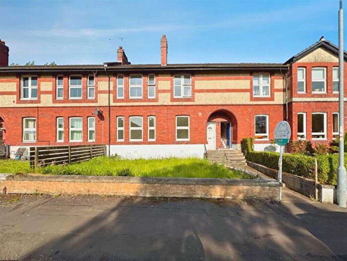 2 Bedroom Flat To Rent In Osborne Street, Clydebank, G81