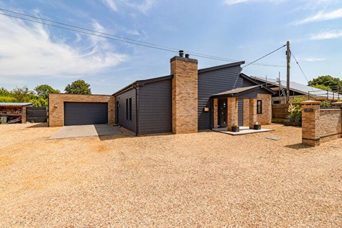 3 Bedroom Detached Bungalow For Sale In Low Road, South Wootton, King's Lynn, Norfolk, PE30