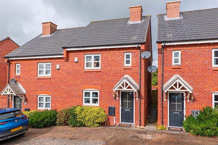 3 Bedroom Semi-Detached House For Sale In Pilgrim Drive, Chorley, PR7