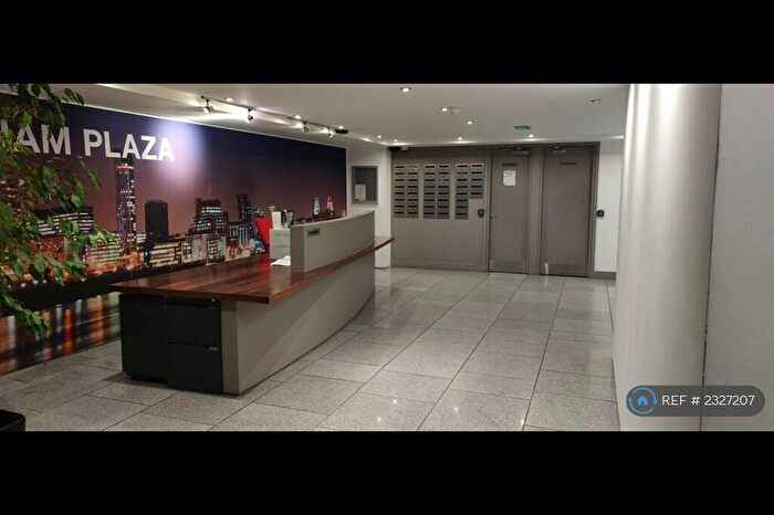 2 Bedroom Flat To Rent In Beetham Plaza, Liverpool, L2