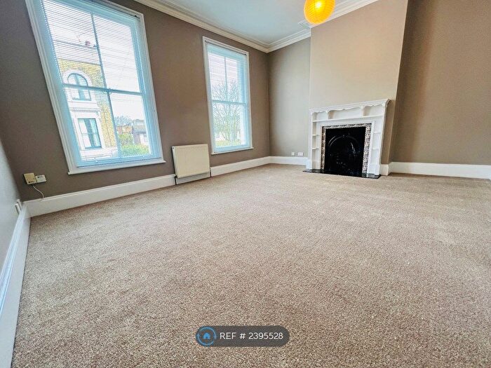 3 Bedroom Maisonette To Rent In Thane Villas, London, N7