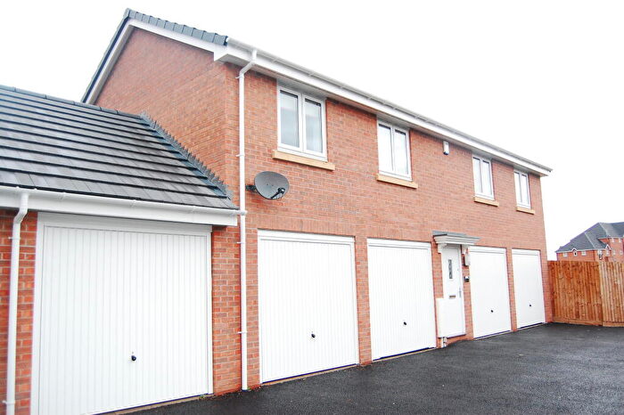 2 Bedroom Apartment To Rent In Saw Mill Way, Burton Upon Trent, DE14
