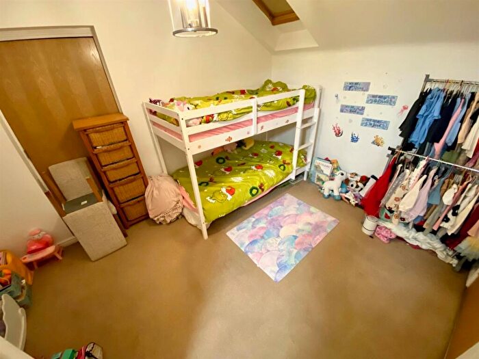 2 Bedroom Apartment For Sale In The Gate, Halifax Road, Birchencliffe, HD3