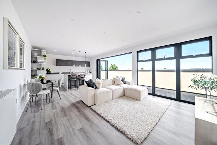 2 Bedroom Penthouse For Sale In Bath Road, Cheltenham, Gloucestershire, GL53