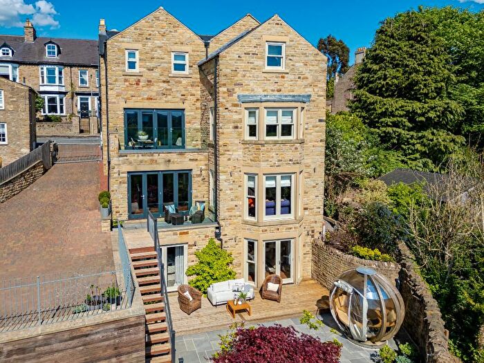 5 Bedroom Detached House For Sale In Maison Dieu, Richmond, North Yorkshire, DL10
