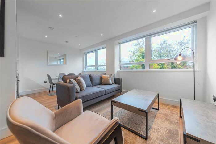 1 Bedroom Apartment To Rent In Wood Street, East Grinstead, West Sussex, RH19