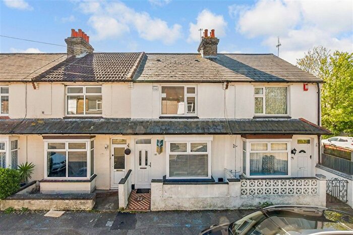 2 Bedroom Terraced House For Sale In Telham Avenue, Ramsgate, Kent, CT12