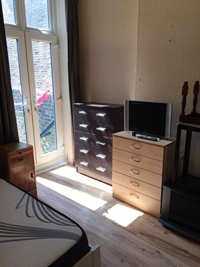 Studio To Rent In Callcott Road, London, NW6