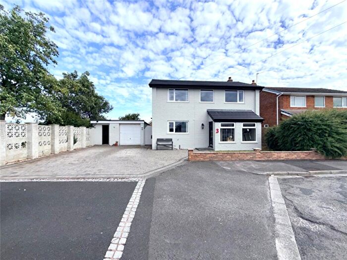 4 Bedroom Detached House For Sale In Tarn Court, Fleetwood, Lancashire, FY7