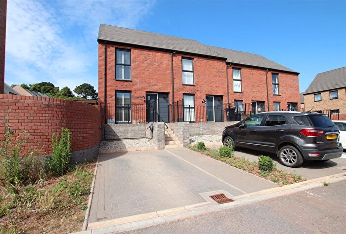 2 Bedroom End Terrace House For Sale In Limestone Drive, Quarry Heights, Exeter, EX4