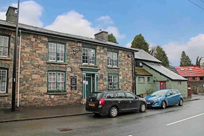 10 Bedroom House For Sale In The Bear Guest House, East Street, Rhayader, Powys, Mid Wales, LD6
